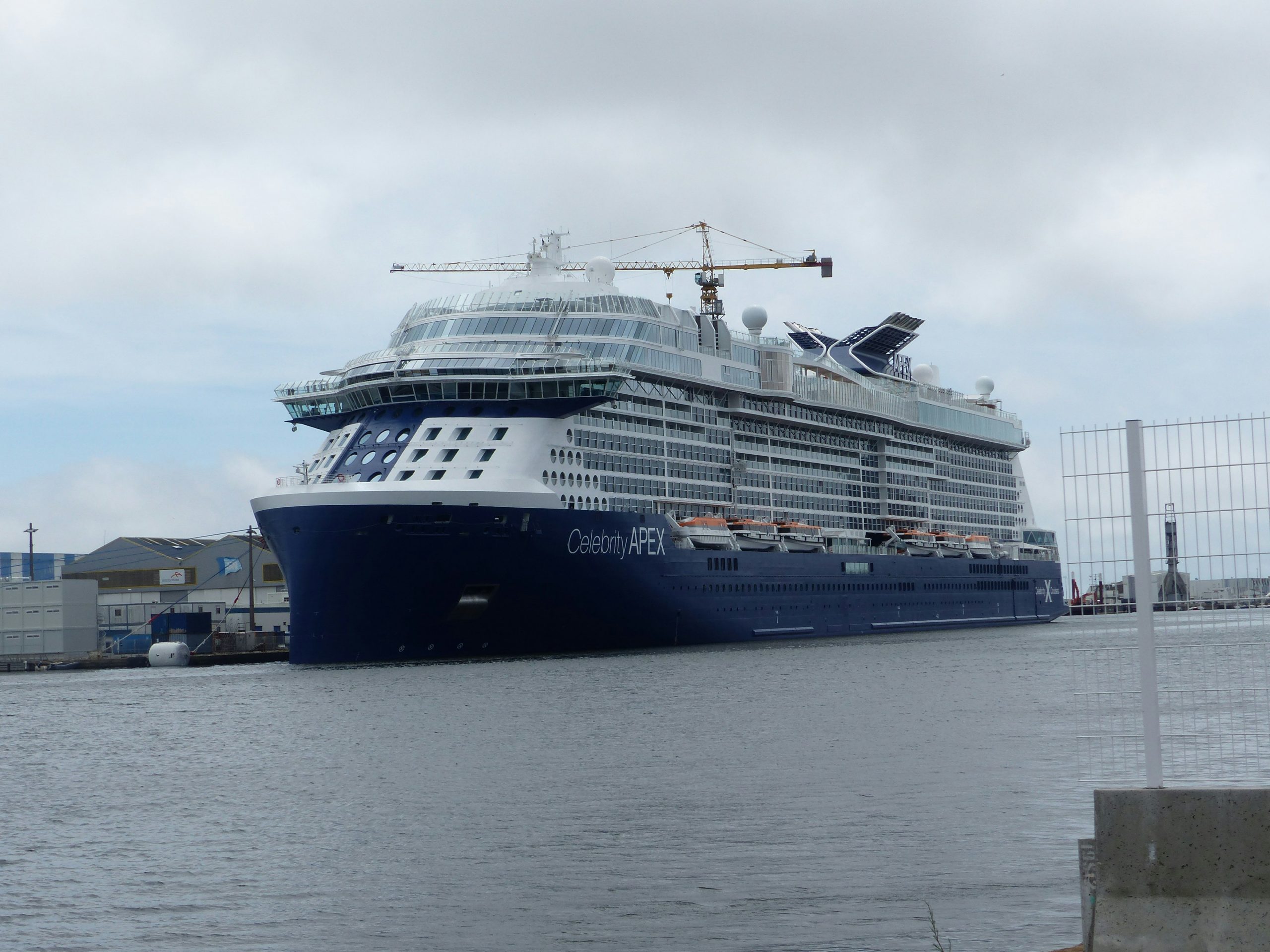 Une scène avec bateau de croisière